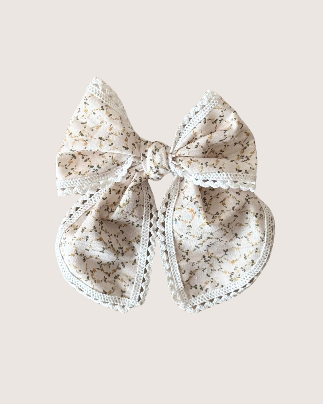 Blomstrete sløyfe med blondekant - stor